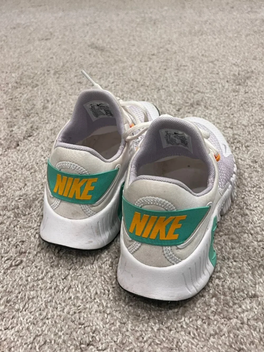 Nike Free Metcon 5 White Emerald Rise Training Shoes Women's Size 8